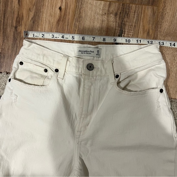 Abercrombie & Fitch High Rise Mom Jean - Picture 11 of 13